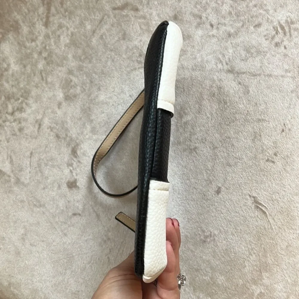 Guess Classic Y2K Neutral Coloblock Contrast Style Wristlet